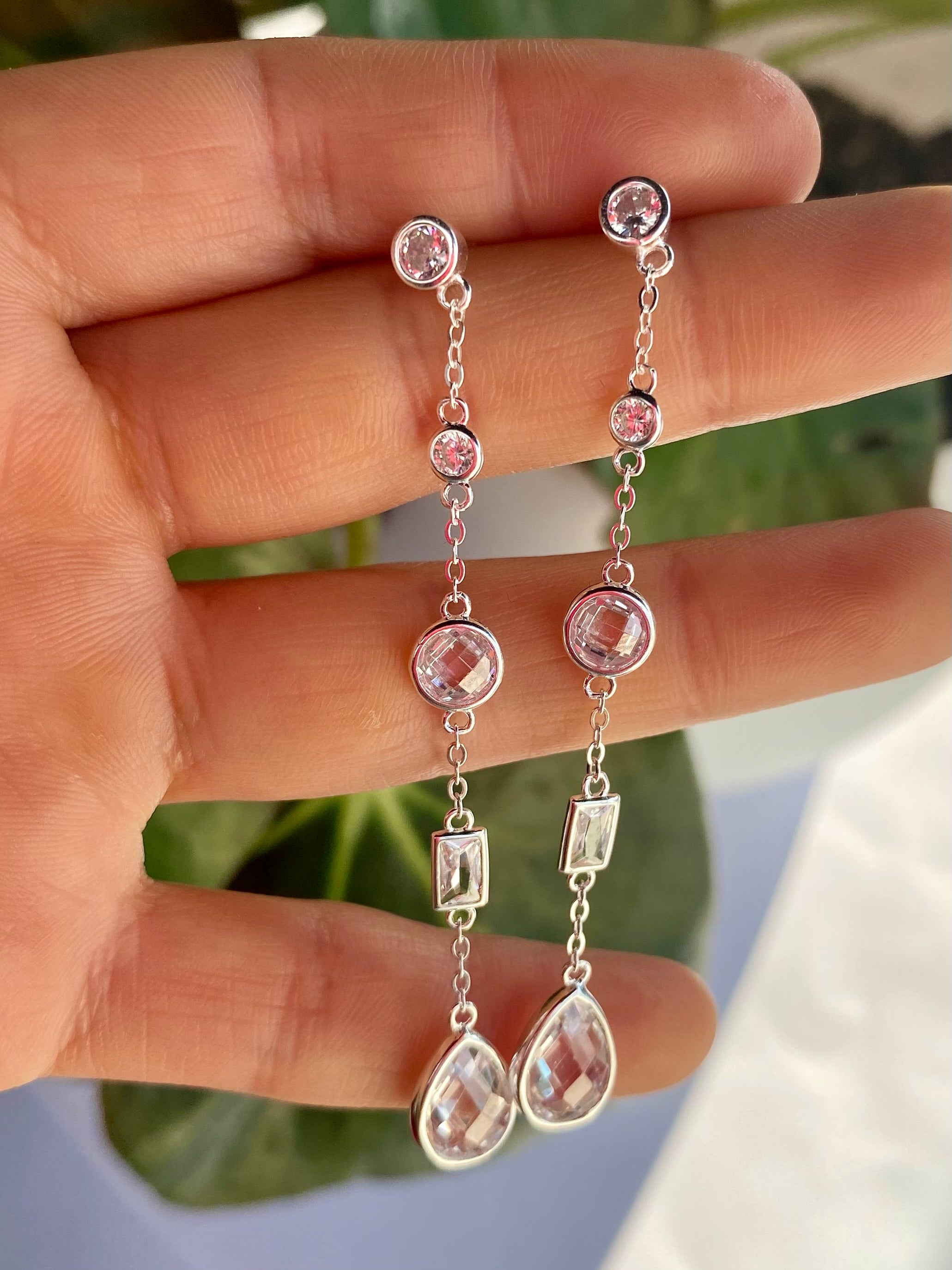 Aros largos con circones